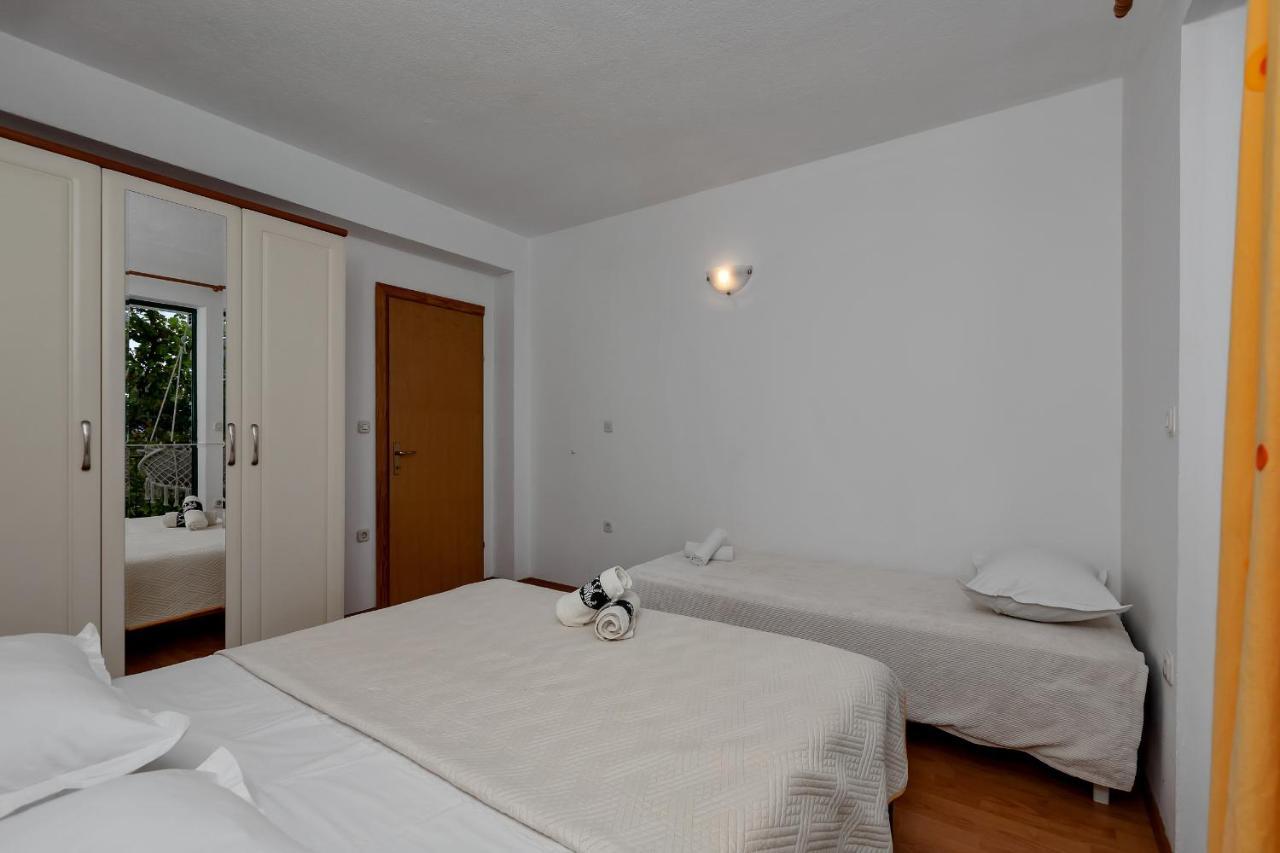 Apartmani Antonela ドラスニセ エクステリア 写真