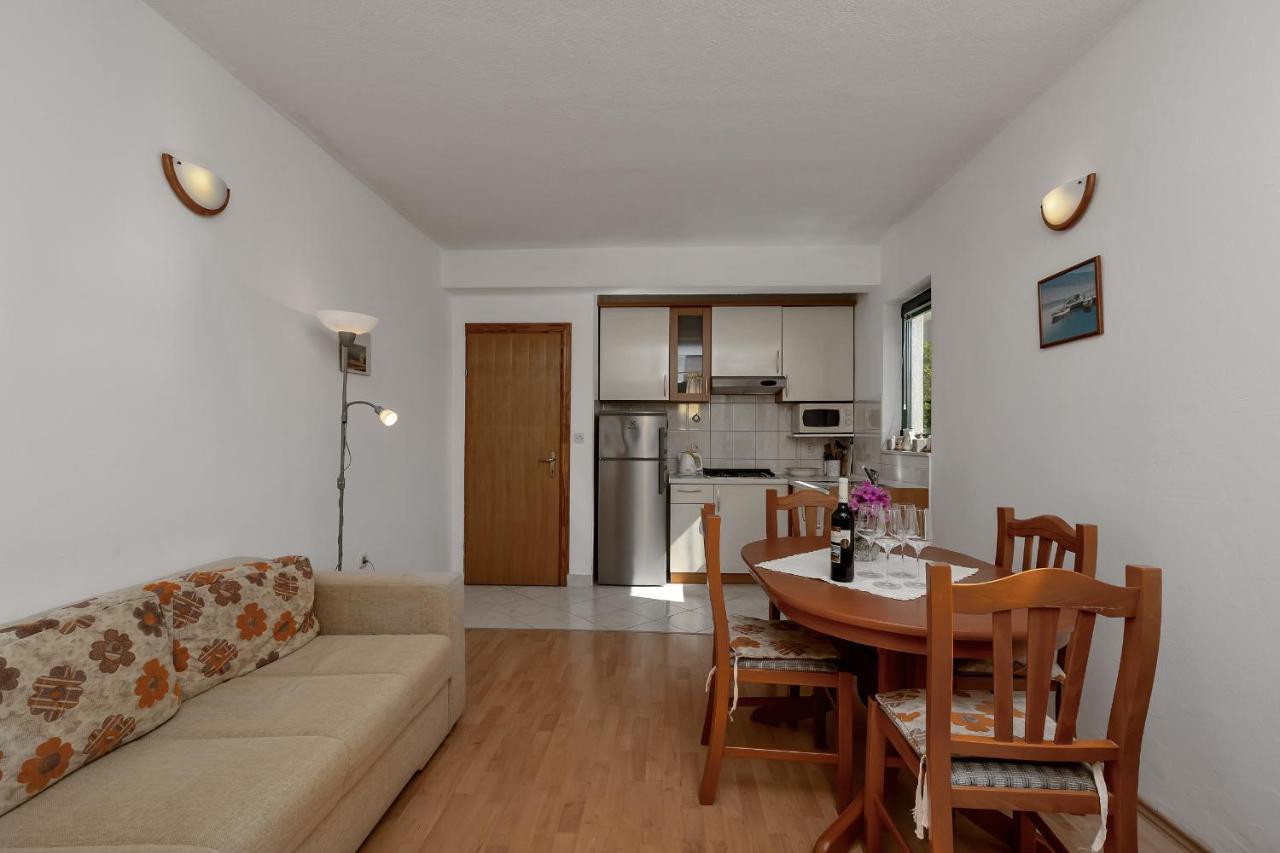 Apartmani Antonela ドラスニセ エクステリア 写真