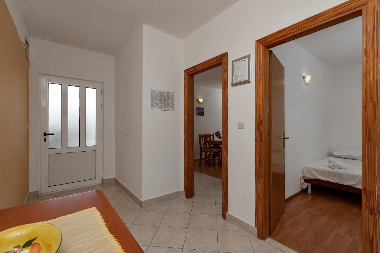 Apartmani Antonela ドラスニセ エクステリア 写真