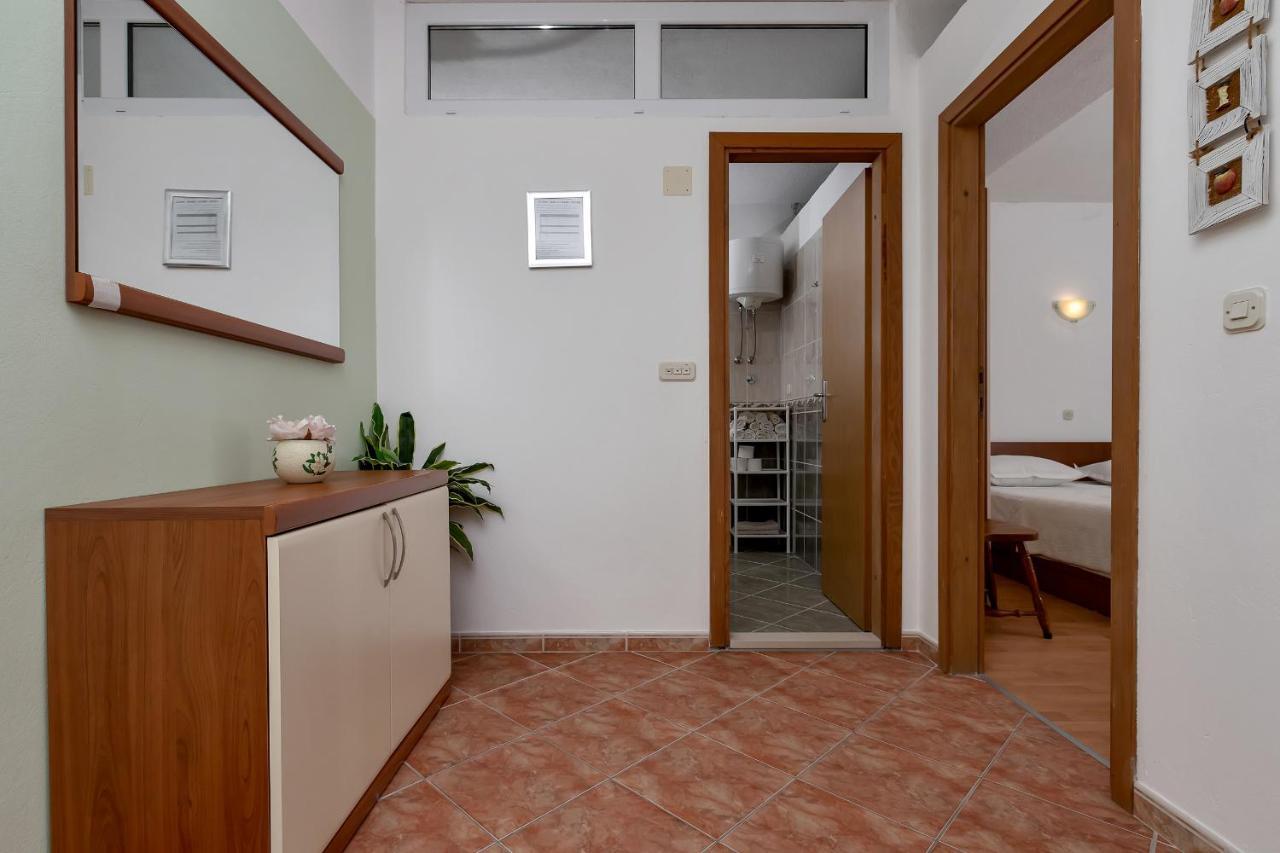 Apartmani Antonela ドラスニセ エクステリア 写真