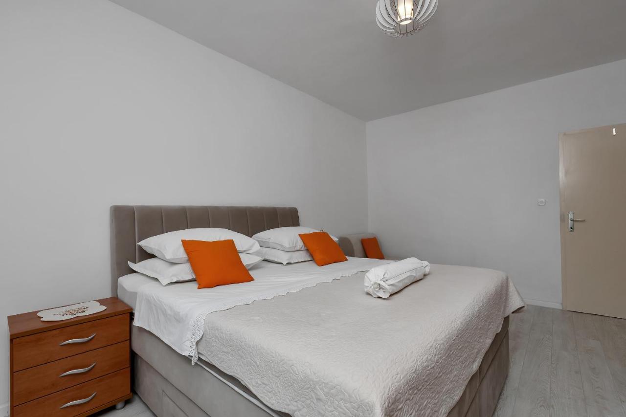 Apartmani Antonela ドラスニセ エクステリア 写真
